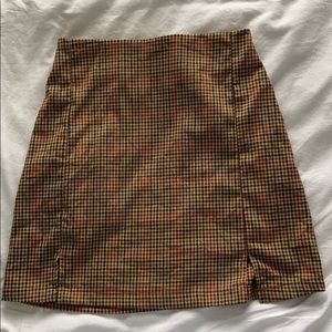 Brandy Melville houndstooth skirt